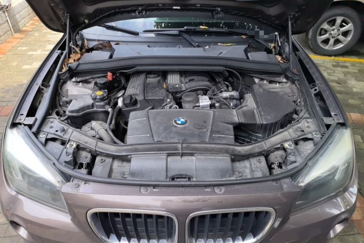 Used BMW X1 2013 sDrive18i Fashion Model Engine Bay