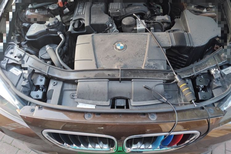 Used BMW X1 2013 sDrive18i Fashion Model Engine Bay