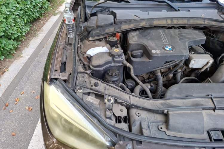 Used BMW X1 2013 xDrive20i Adventure Edition Engine Bay Right
