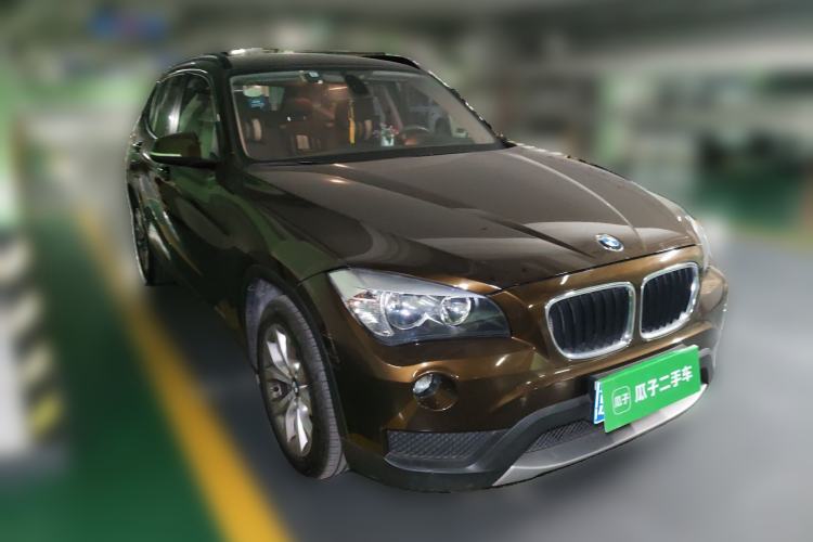 Used BMW X1 2013 sDrive18i Fashion Model Front Right 45 Deg