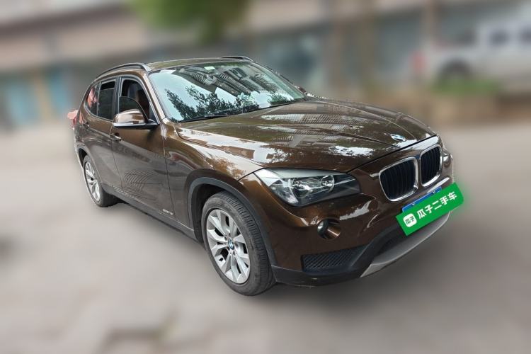 Used BMW X1 2013 sDrive18i Fashion Model Front Right 45 Deg