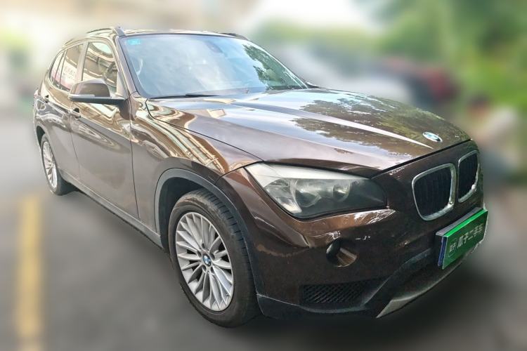 Used BMW X1 2013 sDrive18i Fashion Model Front Right 45 Deg