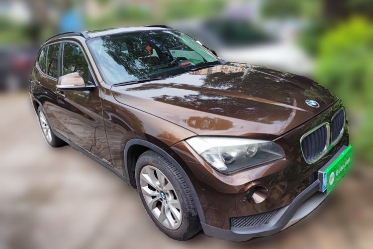 Used BMW X1 2013 sDrive18i Fashion Model Front Right 45 Deg