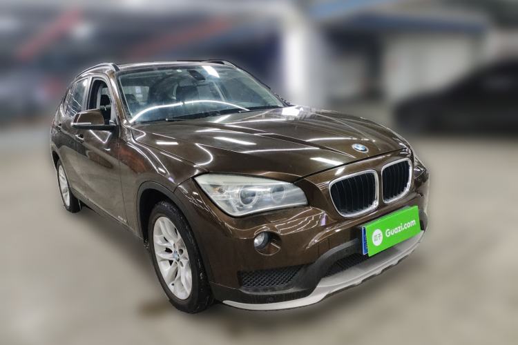 Used BMW X1 2013 sDrive18i Leading Model Front Right 45 Deg