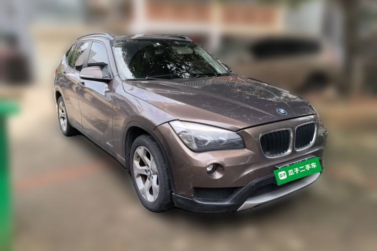 Used BMW X1 2013 sDrive18i Fashion Model Front Right 45 Deg