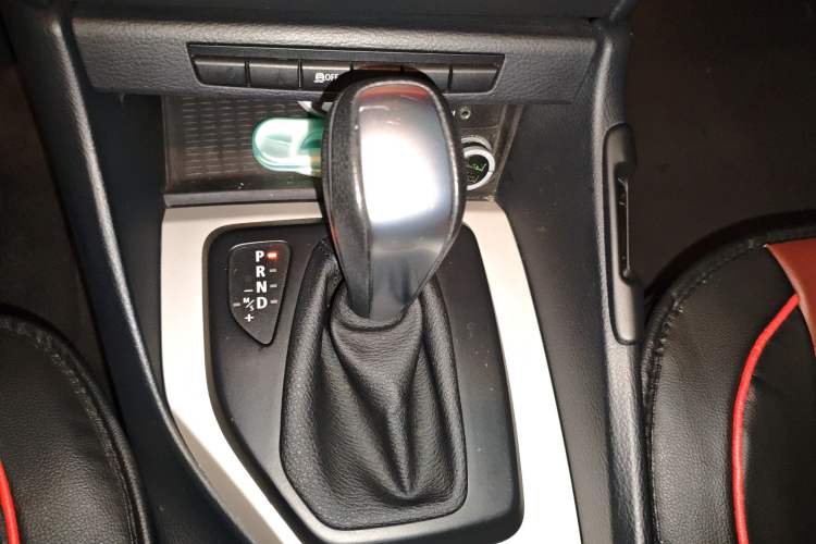 Used BMW X1 2013 sDrive18i Fashion Model Gear Lever