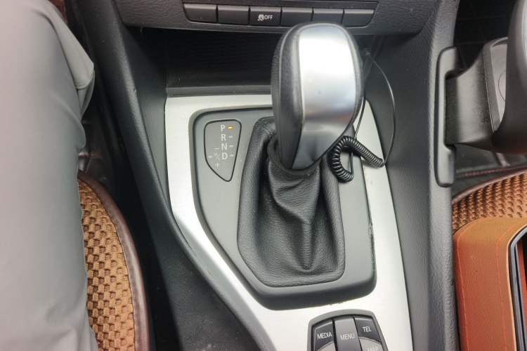 Used BMW X1 2013 sDrive18i Leading Model Gear Lever