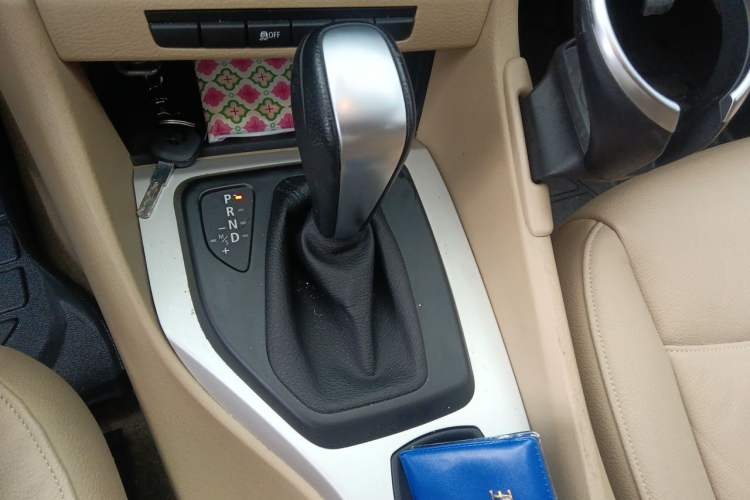 Used BMW X1 2013 sDrive18i Fashion Model Gear Lever