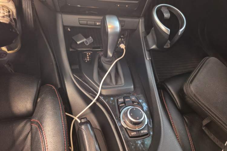 Used BMW X1 2013 sDrive18i Sport Design Package Gear Lever