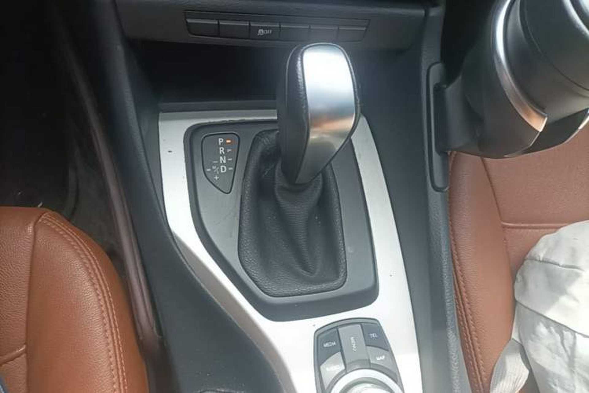 Used BMW X1 2013 sDrive18i Fashion Model Gear Lever