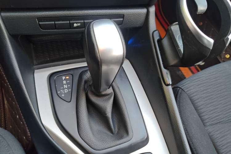 Used BMW X1 2013 sDrive18i Fashion Model Gear Lever