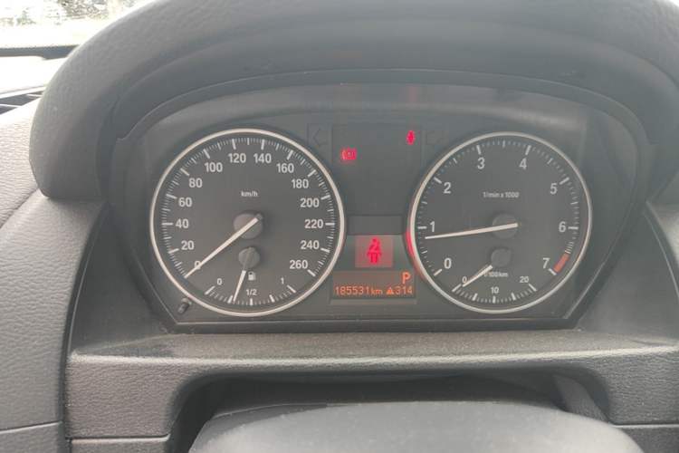 Used BMW X1 2013 sDrive18i Fashion Model Instrument Cluster