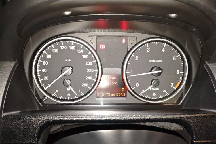 Used BMW X1 2013 sDrive18i Fashion Model Instrument Cluster