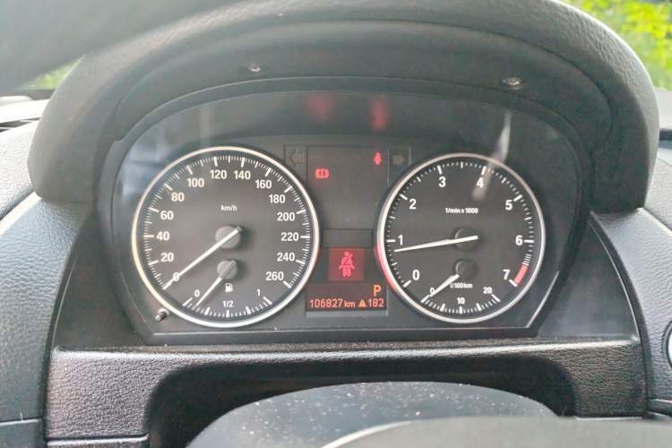 Used BMW X1 2013 sDrive18i Fashion Model Instrument Cluster