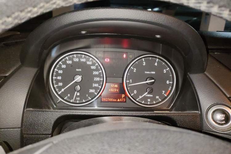 Used BMW X1 2013 sDrive18i Fashion Model Instrument Cluster