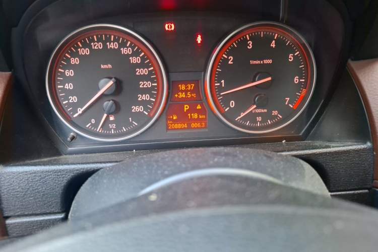 Used BMW X1 2013 xDrive20i Adventure Edition Odometer Close Up