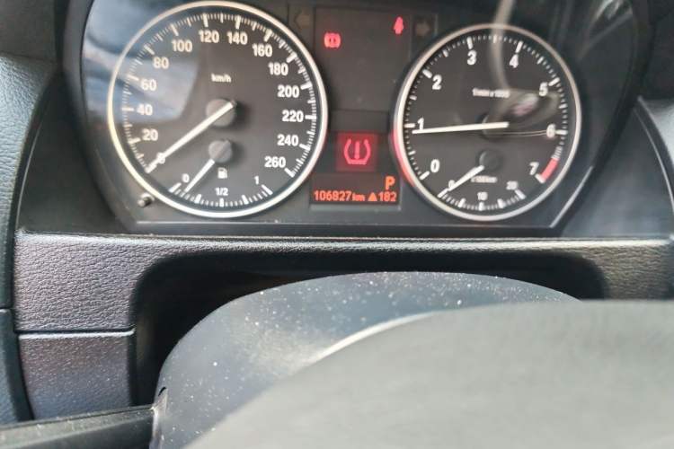 Used BMW X1 2013 sDrive18i Fashion Model Odometer Close Up