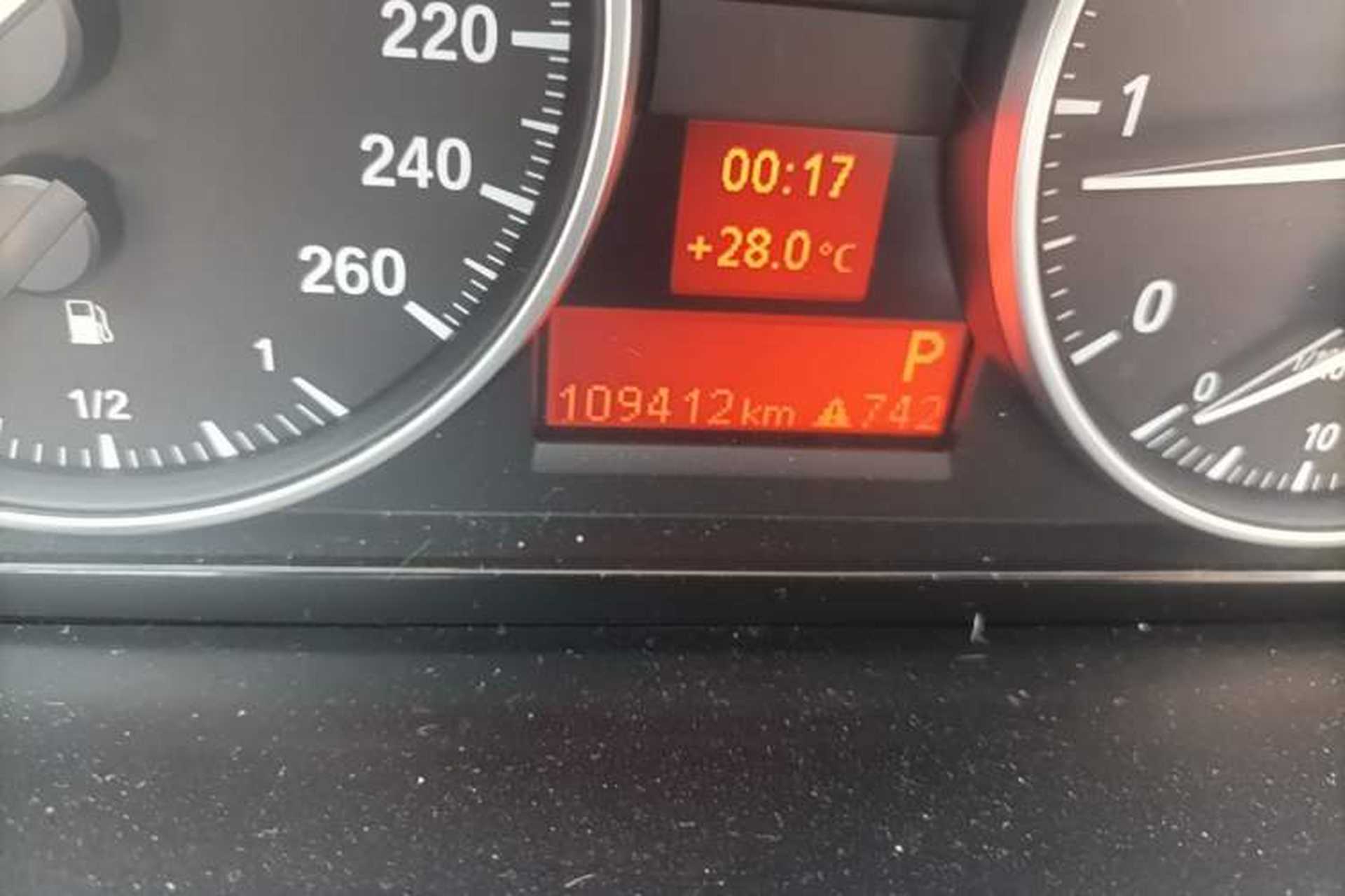 Used BMW X1 2013 sDrive18i Fashion Model Odometer Close Up