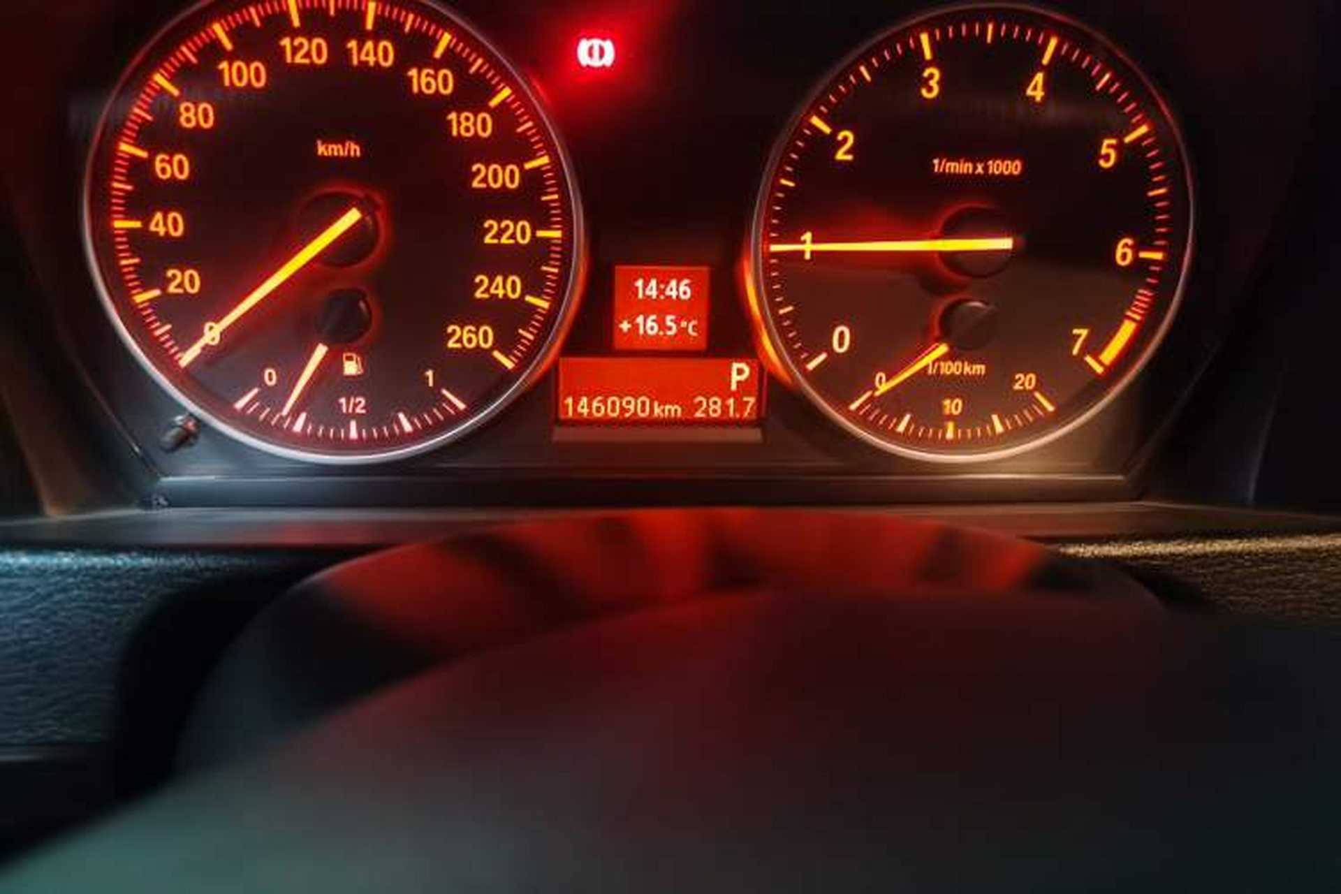 Used BMW X1 2013 sDrive18i Fashion Model Odometer Close Up