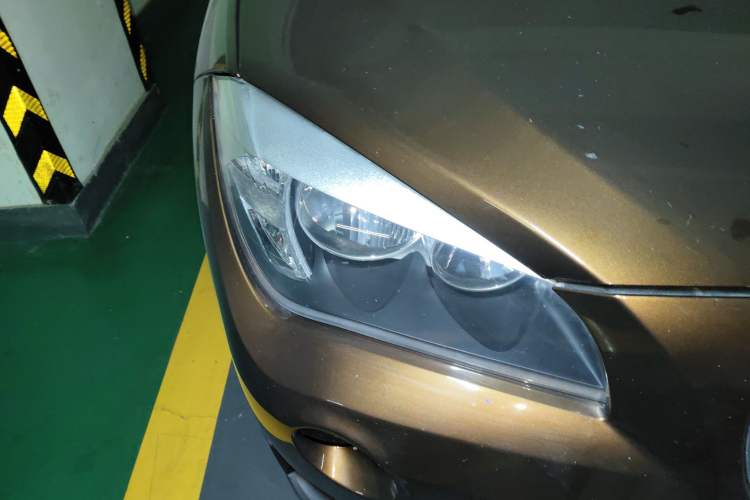 Used BMW X1 2013 sDrive18i Fashion Model Right Front Headlight