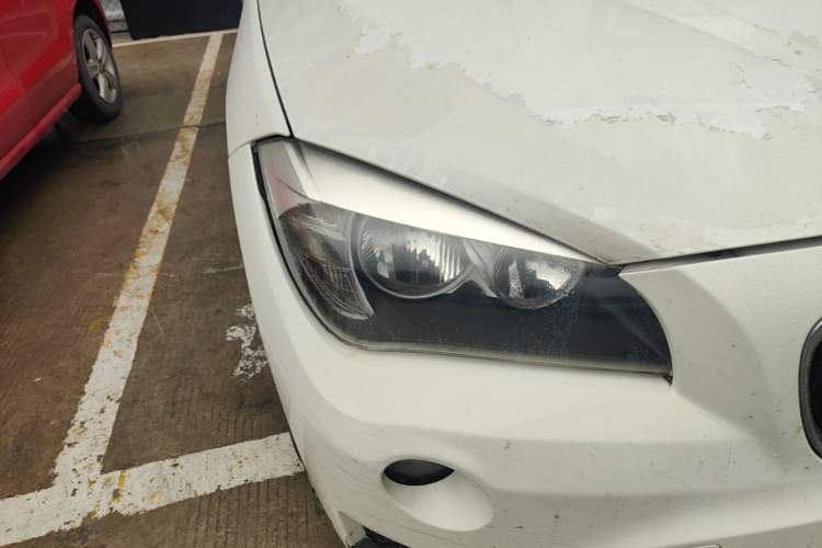 Used BMW X1 2013 sDrive18i Fashion Model Right Front Headlight