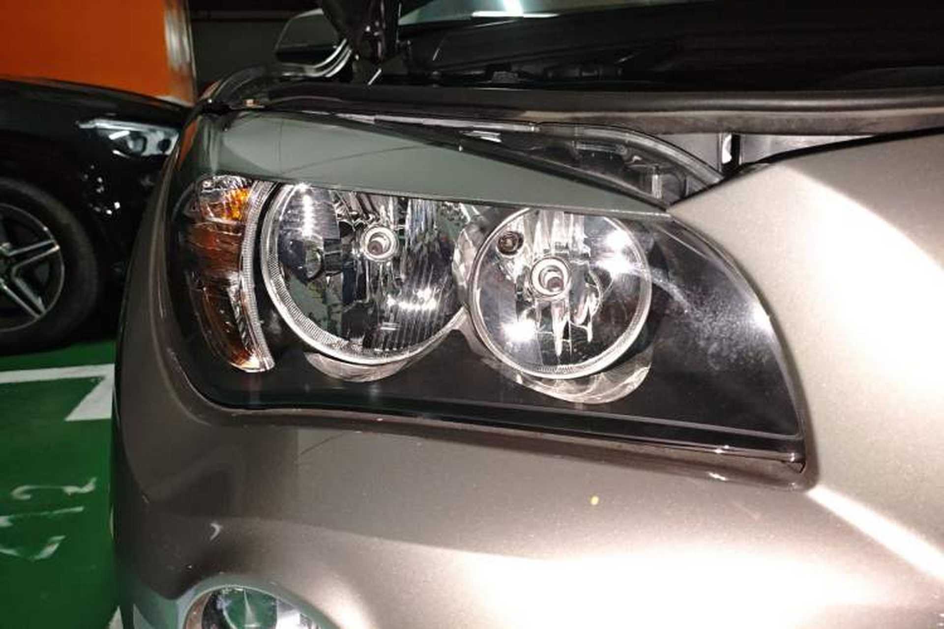 Used BMW X1 2013 sDrive18i Fashion Model Right Front Headlight
