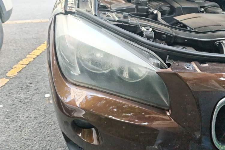 Used BMW X1 2013 sDrive18i Fashion Model Right Front Headlight