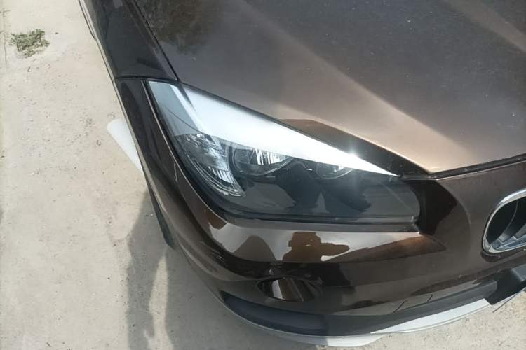 Used BMW X1 2013 sDrive18i Fashion Model Right Front Headlight