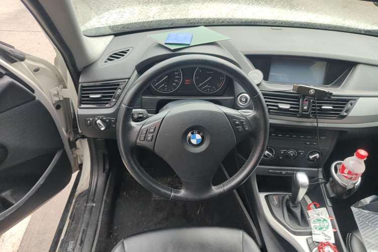 Used BMW X1 2013 sDrive18i Fashion Model Steering Wheel