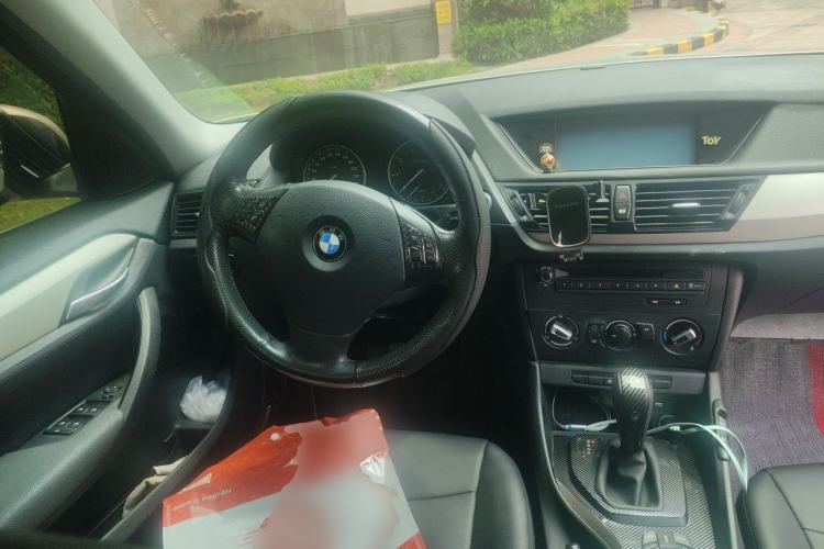 Used BMW X1 2013 sDrive18i Fashion Model Steering Wheel