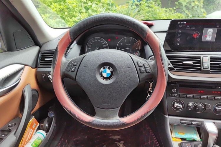 Used BMW X1 2013 sDrive18i Fashion Model Steering Wheel
