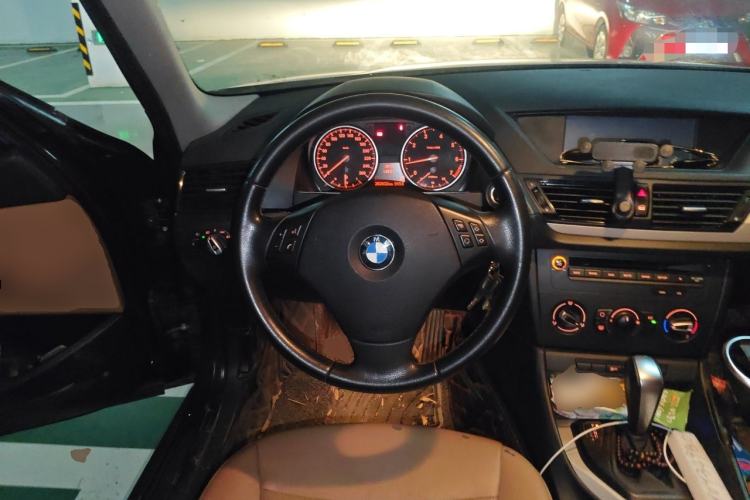 Used BMW X1 2013 sDrive18i Fashion Model Steering Wheel