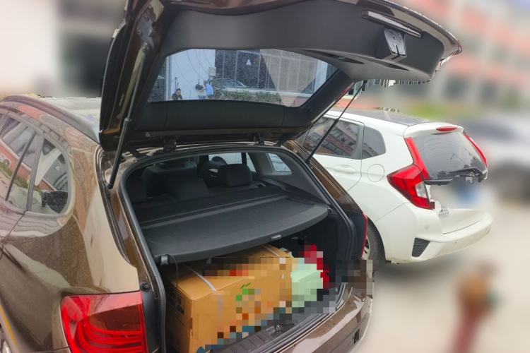 Used BMW X1 2013 sDrive18i Leading Model Trunk
