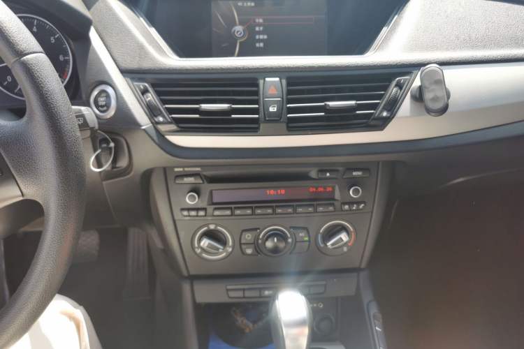 Used BMW X1 2013 sDrive18i Fashion Model Audio And AC Panel