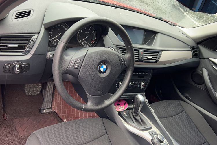 Used BMW X1 2013 sDrive18i Fashion Model Audio And AC Panel