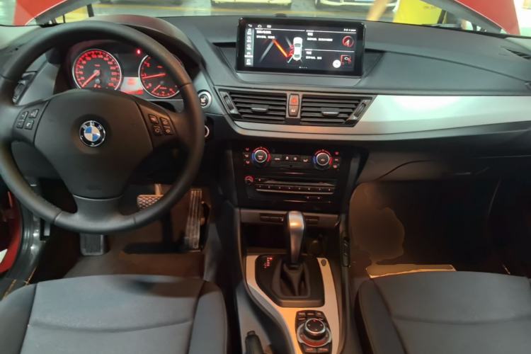 Used BMW X1 2013 sDrive18i Leading Model Center Console