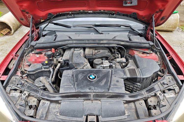 Used BMW X1 2013 sDrive18i Fashion Model Engine Bay