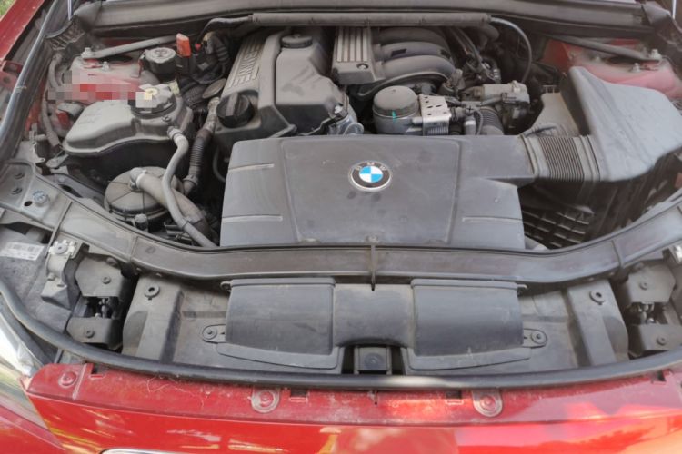 Used BMW X1 2013 sDrive18i Fashion Model Engine Bay