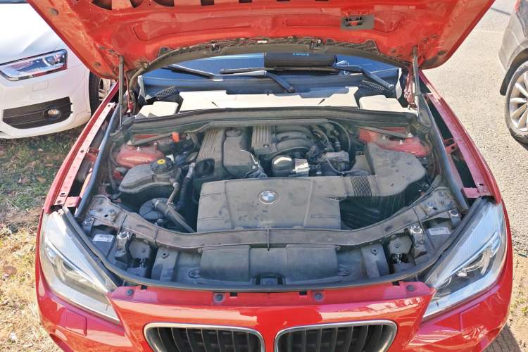Used BMW X1 2013 sDrive18i Leading Model Engine Bay