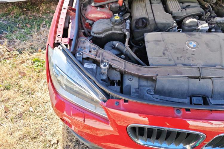Used BMW X1 2013 sDrive18i Leading Model Engine Bay Right