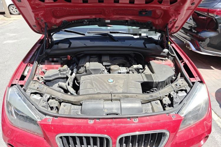 Used BMW X1 2013 sDrive18i Fashion Model Engine Bay