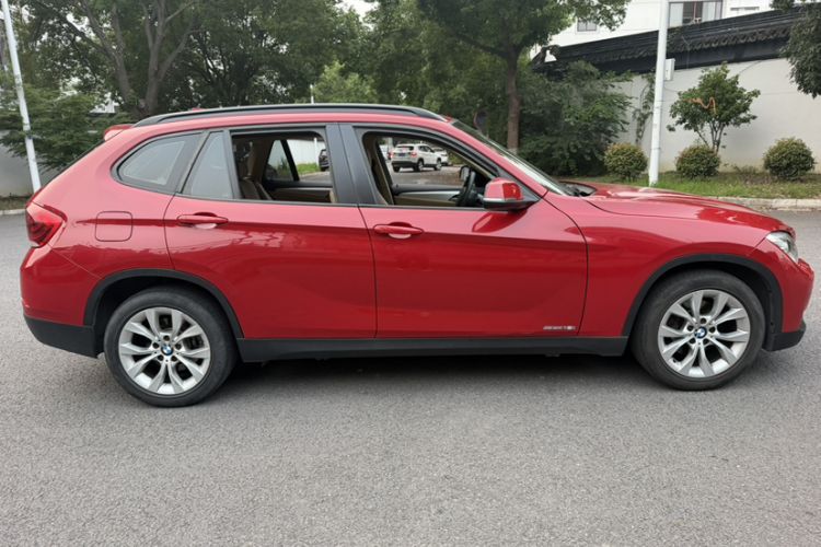 Used BMW X1 2013 sDrive18i Leading Model Exterior 2