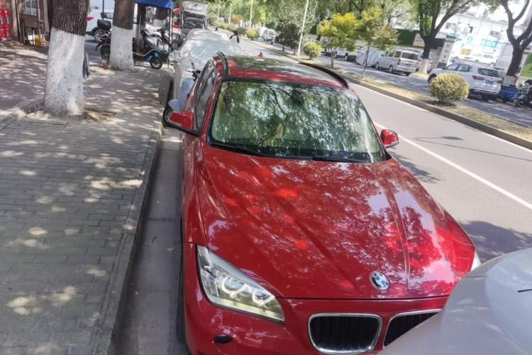 Used BMW X1 2013 sDrive18i Leading Model Front