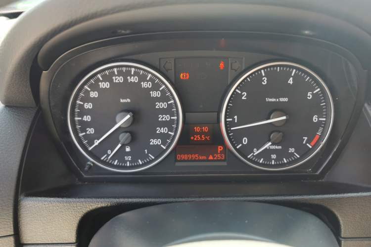 Used BMW X1 2013 sDrive18i Fashion Model Instrument Cluster