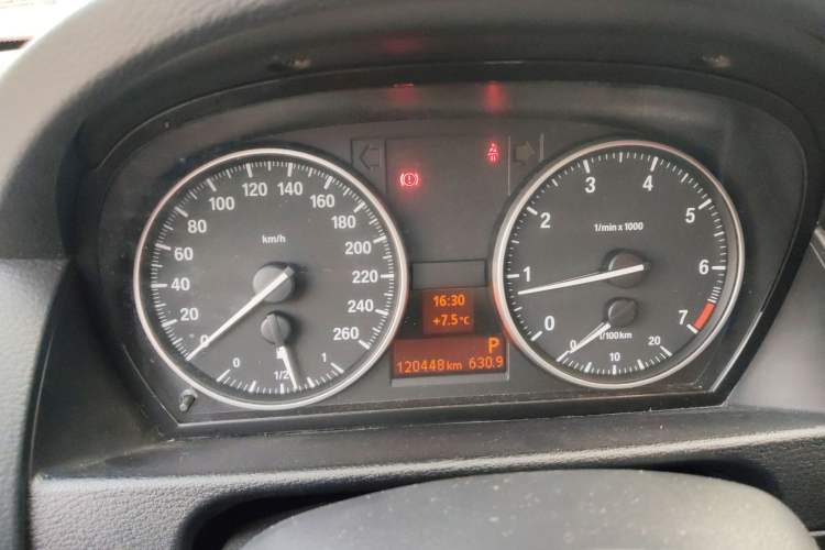 Used BMW X1 2013 sDrive18i Fashion Model Instrument Cluster