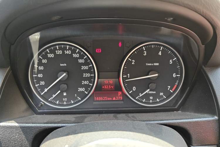 Used BMW X1 2013 sDrive18i Fashion Model Instrument Cluster