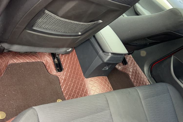 Used BMW X1 2013 sDrive18i Fashion Model Interior 11