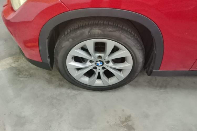 Used BMW X1 2013 sDrive18i Leading Model Left Front Wheel Hub