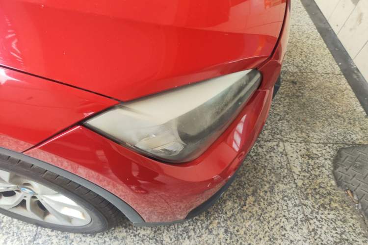 Used BMW X1 2013 sDrive18i Fashion Model Right Front Headlight