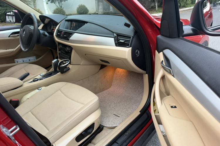 Used BMW X1 2013 sDrive18i Leading Model Right Front Seat